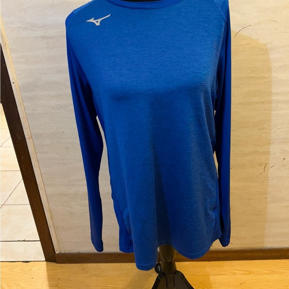 NWT- Mizuno Alpha Stretch Long Sleeve shirt.